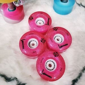 💖 LUMINOUS WHEELS 💖 glitter pink, brand new